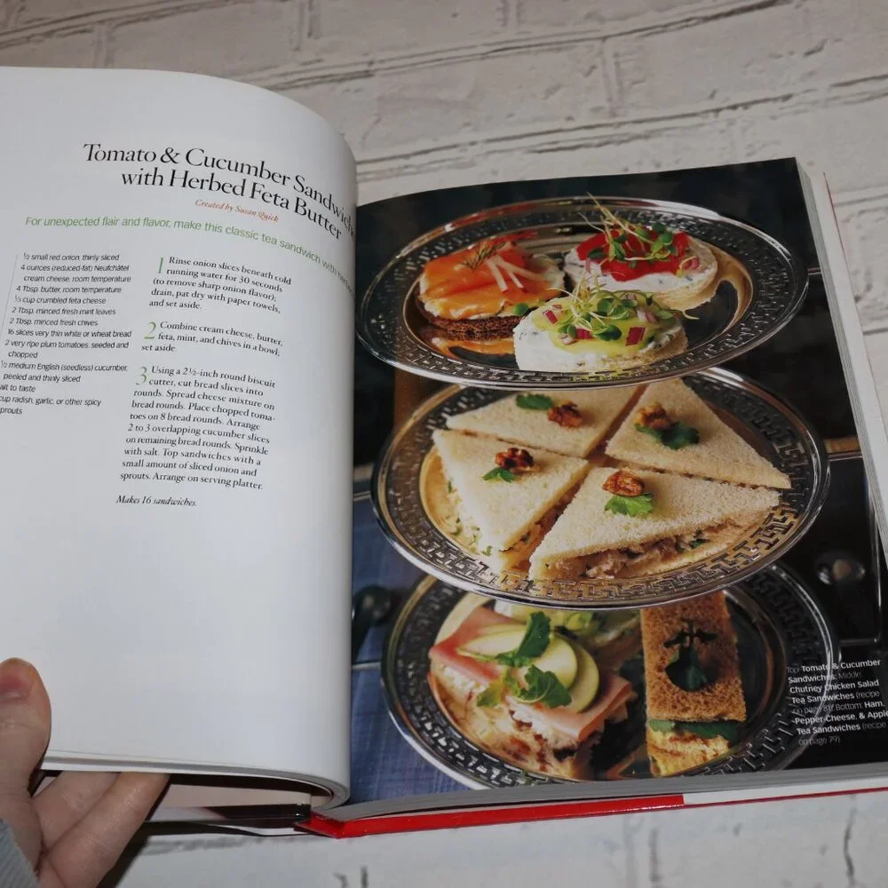 🍰 The Oprah Magazine Cookbook · BN 175 delicious, beautifully curated recipes